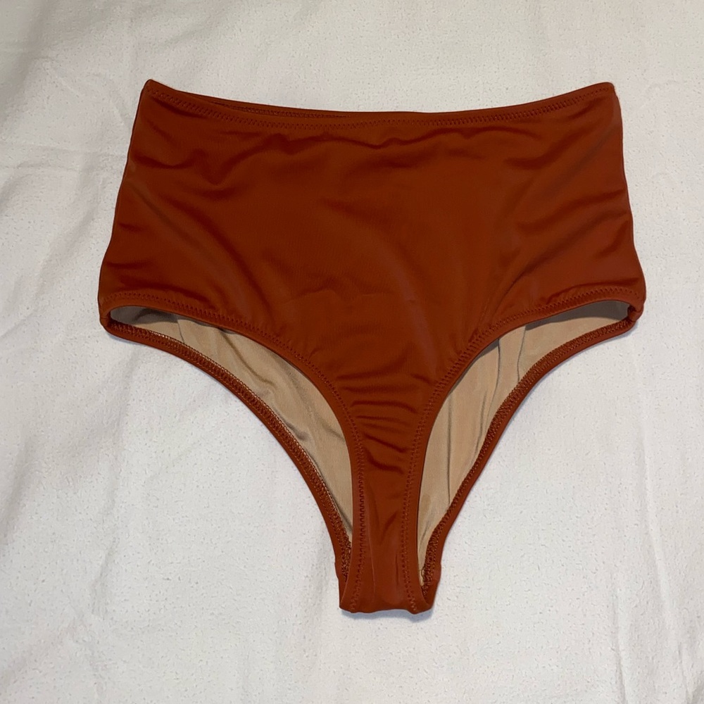 Mollusk Swim Bottom